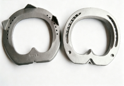 Saiz 6 Casting Horseshoes